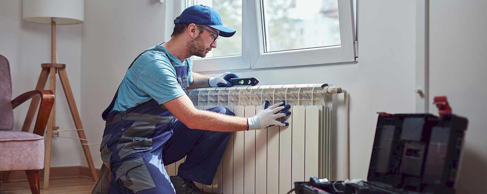 Comment devenir plombier chauffagiste en France : formation, compétences et parcours